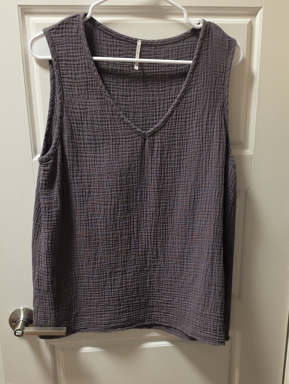 Hello Nite Los Angeles Cotton Gauze V Neck Tank Gray Large